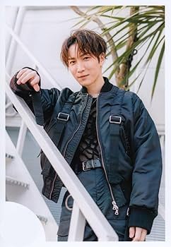 Amazon.co.jp: Snow Man 公式 生 写真（渡辺翔太）SM02524 : ホビー